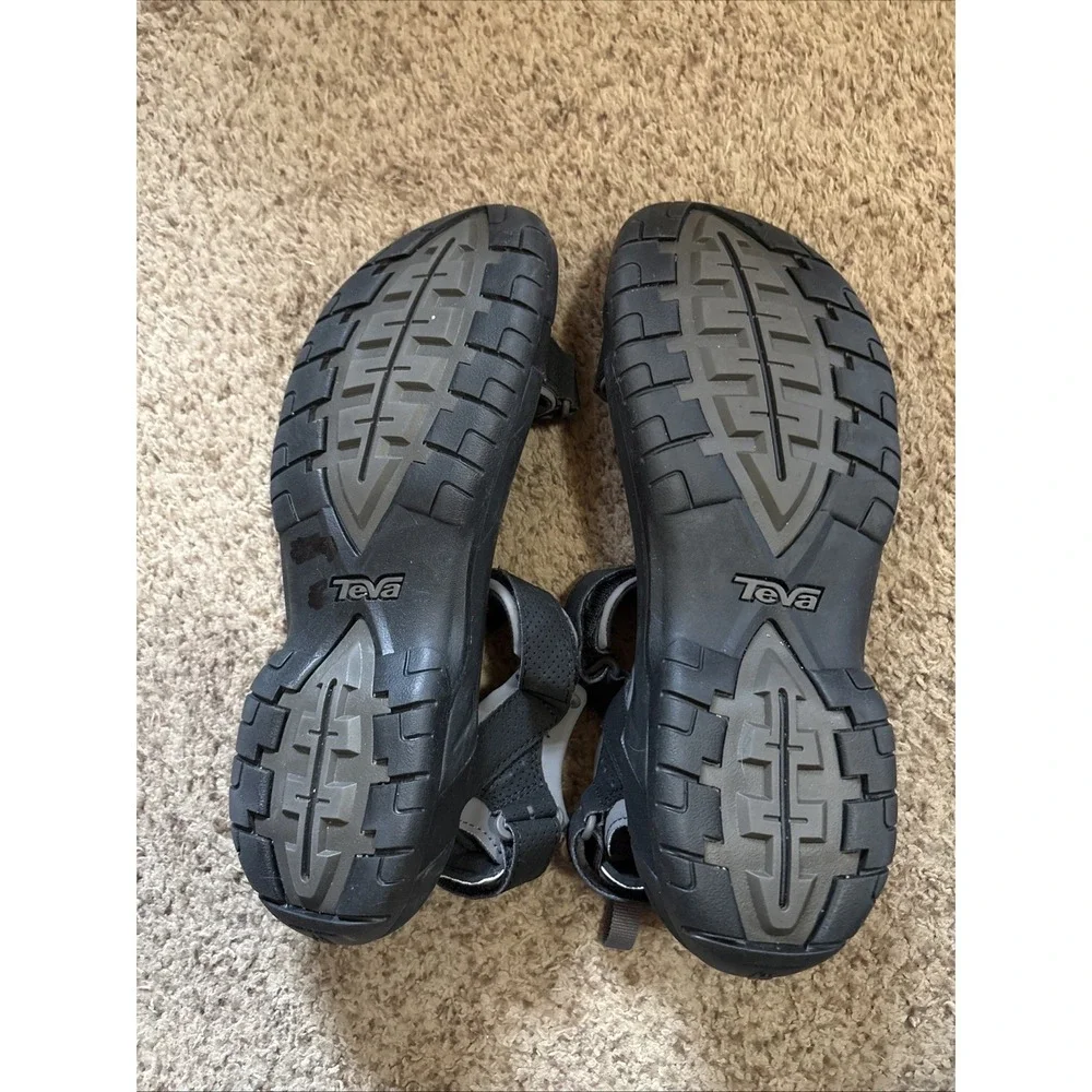 TEVA Sandals Men's 13 Black Straps Open Toe Summer Hiking Beach Outdoors